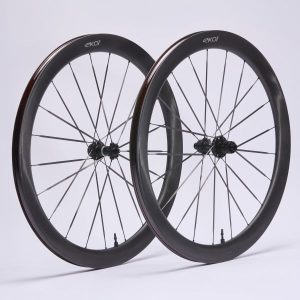 Par de Ruedas EKOI Carbono 50mm Full Black Shimano White