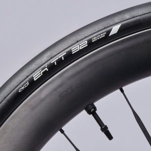 Cubierta TT EKOI Perf 32 TUBELESS READY Negro